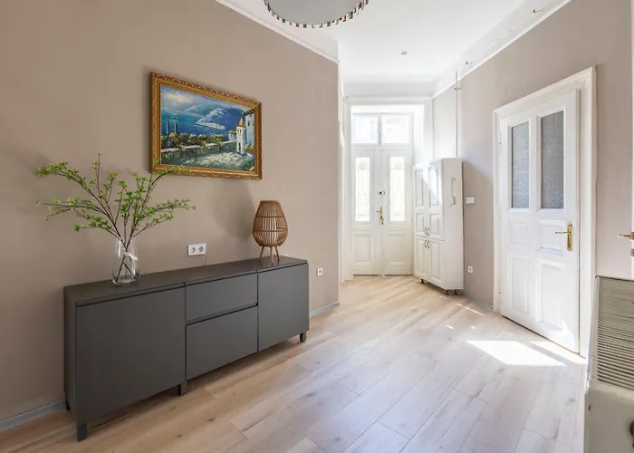 דירה Charming Dream & Retreat By Prestige Homes בודפשט