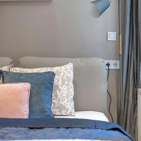 Charming Dream & Retreat By Prestige Homes